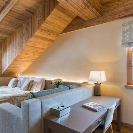 5br Elegant Gestaltete Mit Sauna Sankt Anton am Arlberg