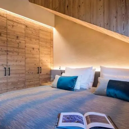 5br Elegant Gestaltete Mit Sauna Villa Sankt Anton am Arlberg